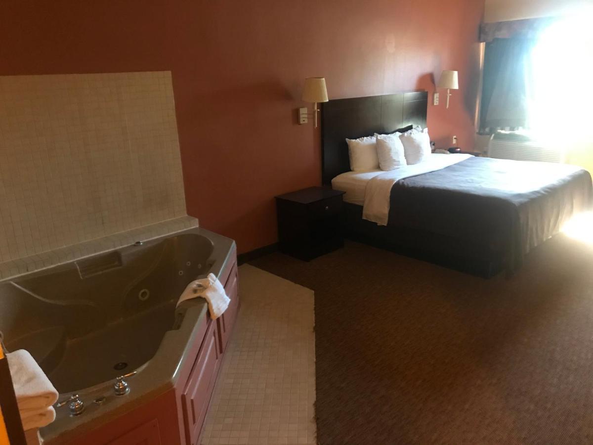 Shary Inn And Suites Mission Εξωτερικό φωτογραφία