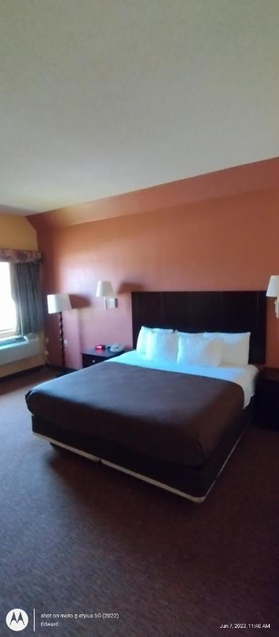 Shary Inn And Suites Mission Εξωτερικό φωτογραφία